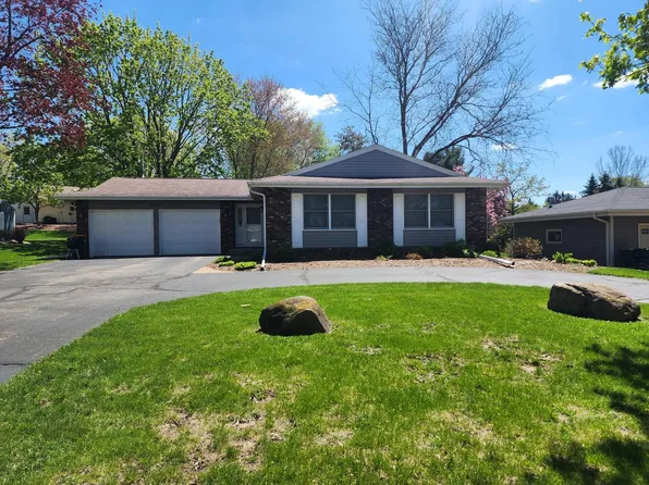 1120 West Blackhawk DRIVE, Fort Atkinson, WI 53538