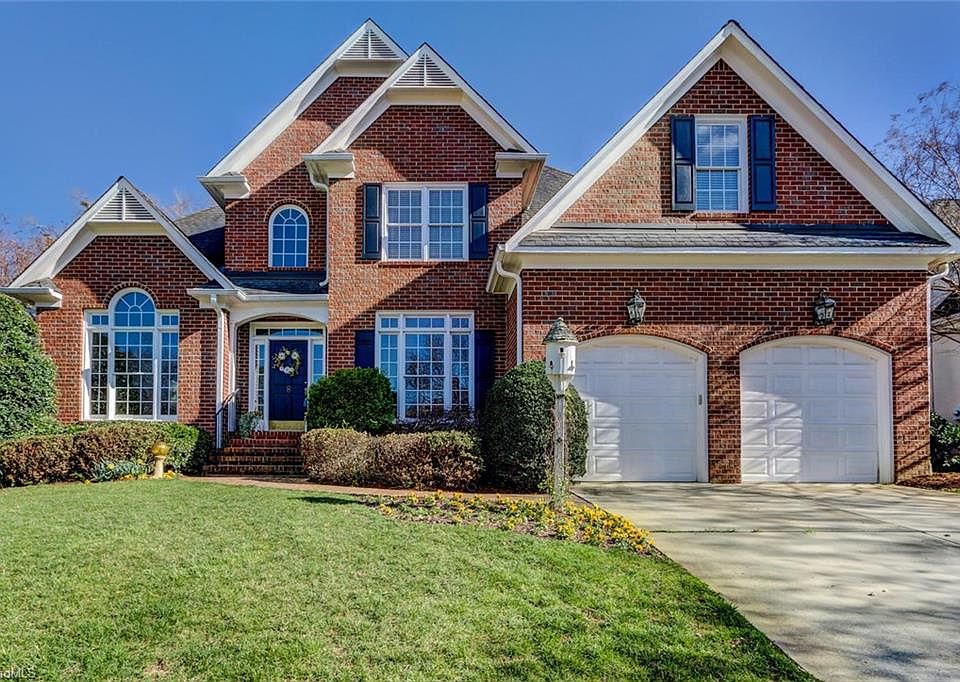 1st image of 8 Stonecreek Ct