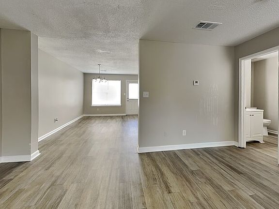 4th image of 5679 Eagles Feather Ln