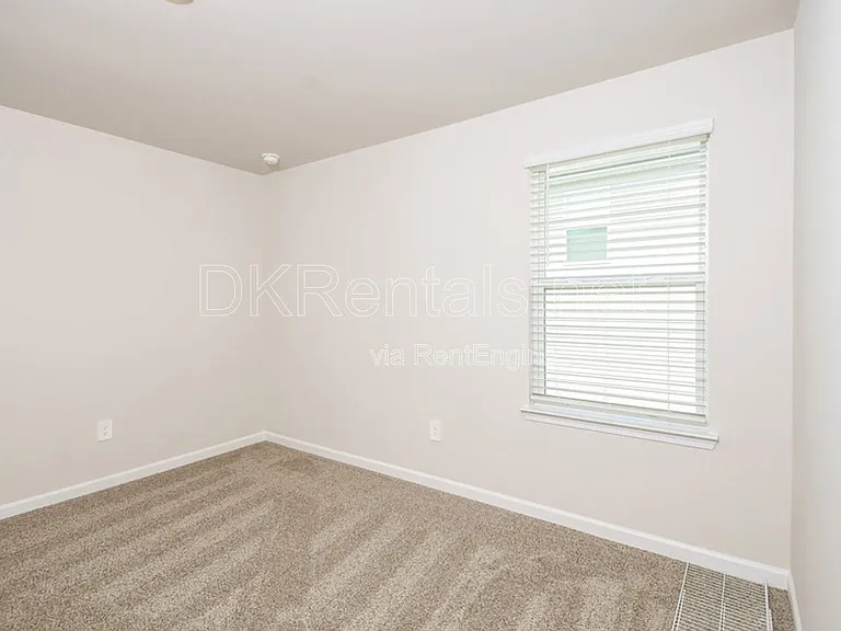 177 Water Oak Way — Photo 15