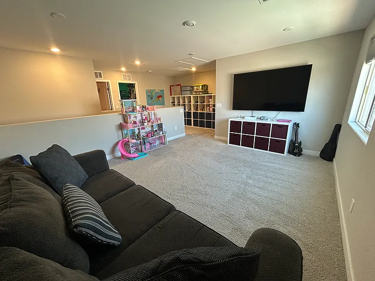1357 Mariposa Way — Photo 15