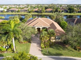 3811 Mossy Oak Dr, Fort Myers, FL 33905