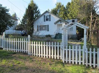 724 N 148th St, Shoreline, WA 98133