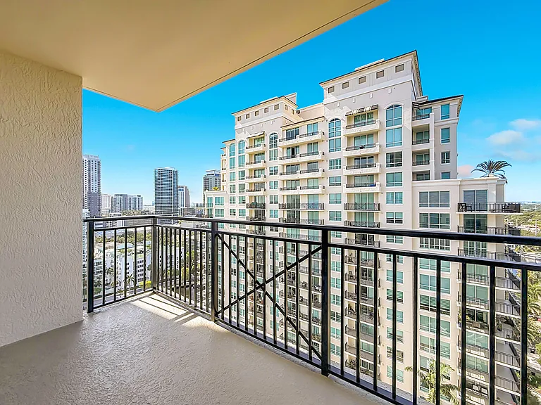 610 W Las Olas Blvd #1819N — Photo 58