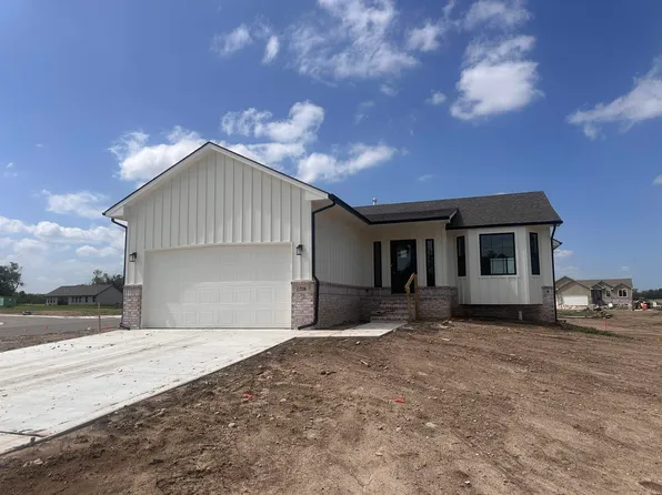 728 W Goldfinch Ct, Andover, KS 67002