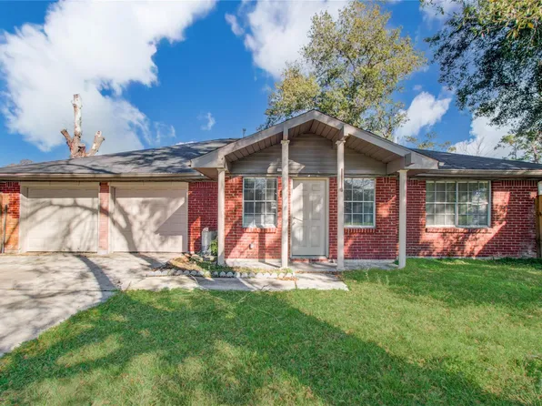 231 Gruss Dr, Houston, TX 77060