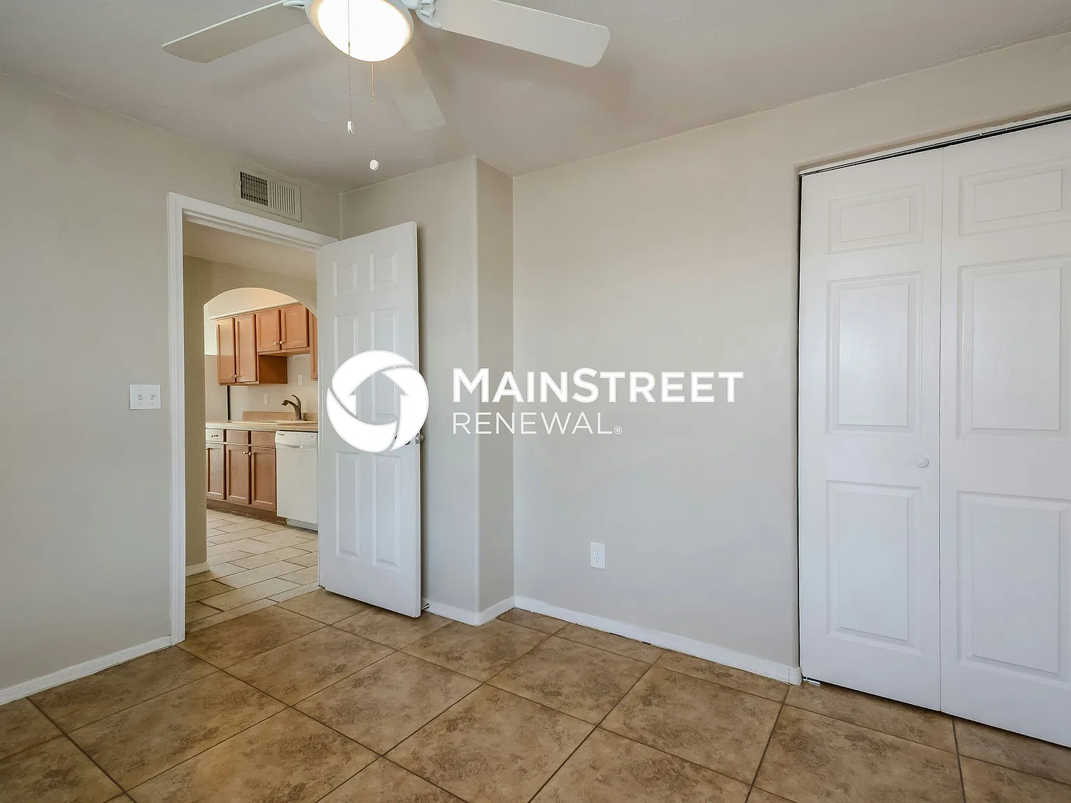 223 W Mossman Rd — Photo 4