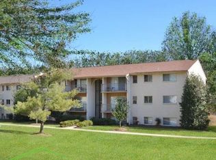 404 Hillview Dr APT 302, Linthicum, MD 21090