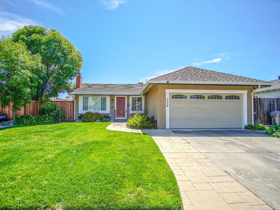 1st image of 338 Avenida Pinos