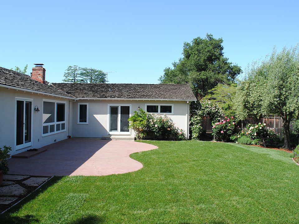 2nd image of 737 La Prenda Rd