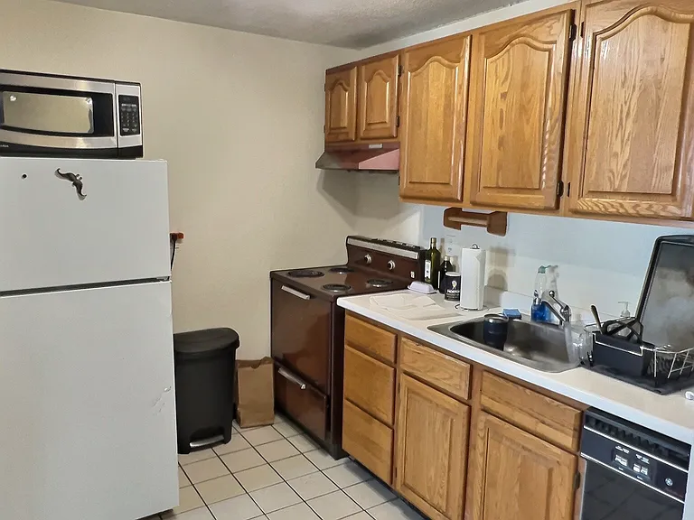 1039 Commonwealth Ave #36 — Photo 2