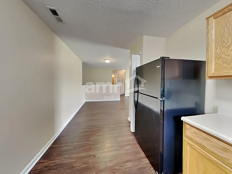 8103 Chesterhill Ln — Photo 3
