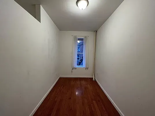 Rented by Compass | media 9