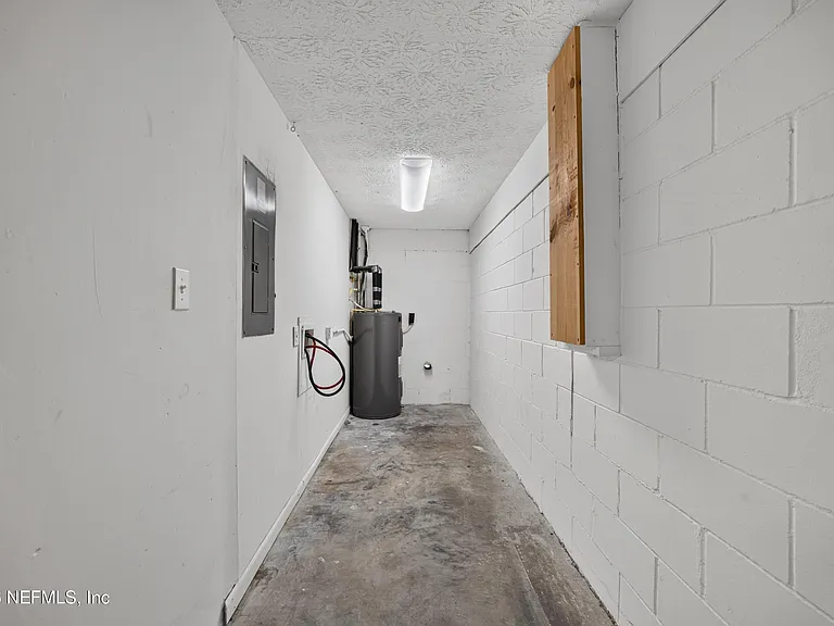 1143 Tumbleweed Dr — Photo 23