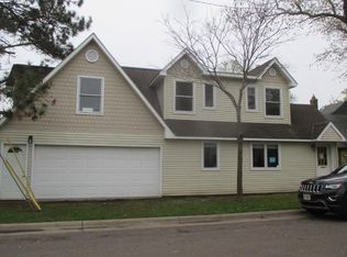 308 Lawson Ave W, Saint Paul, MN 55117