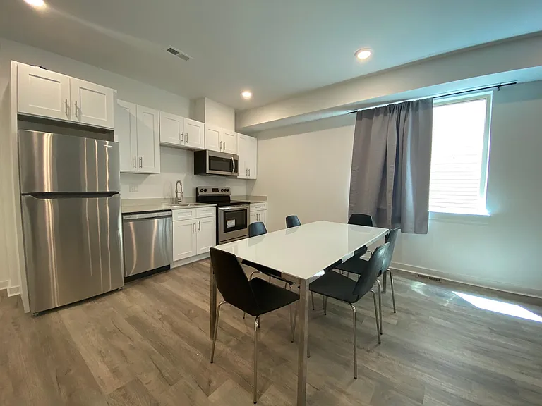 317 N 41st St #1 — Photo 3
