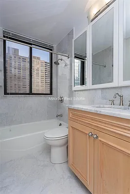 Rented by Mirador Real Estate | media 34