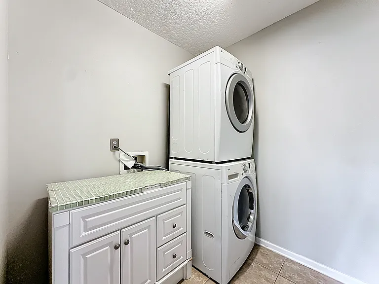 11383 Emilys Crossing Ct — Photo 45