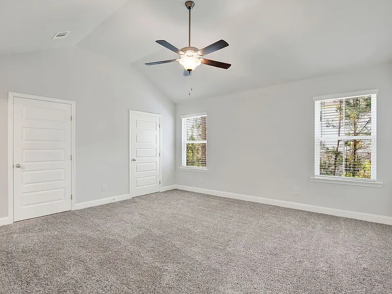 77 Dorsey Dr — Photo 17