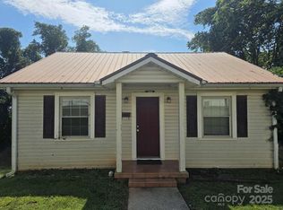 129 Summit St, Marion, NC 28752