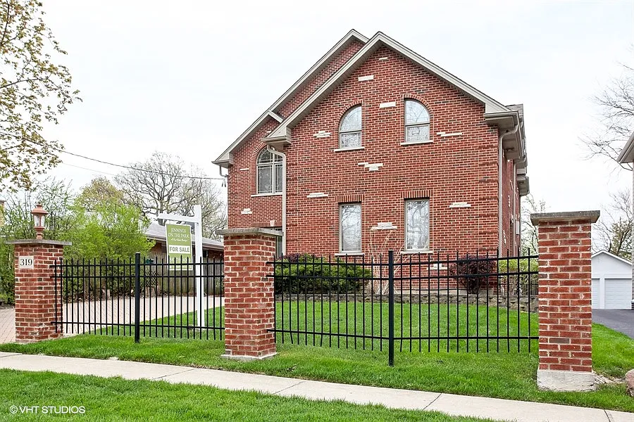 319 Euclid Ave photo 1