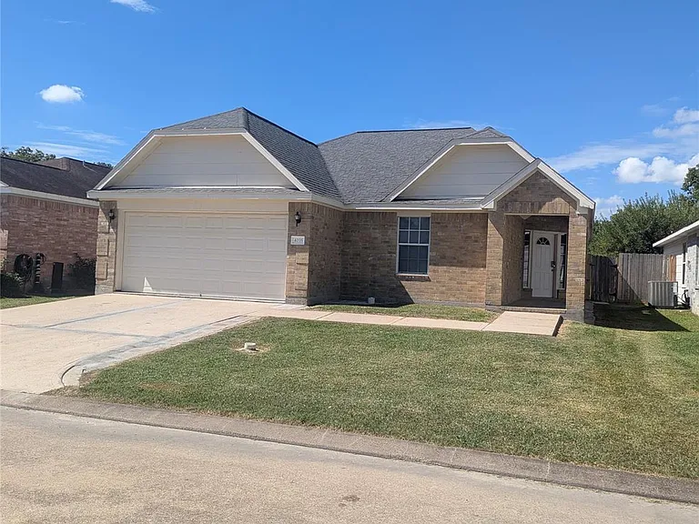 4035 Cary Creek Dr — Photo 1