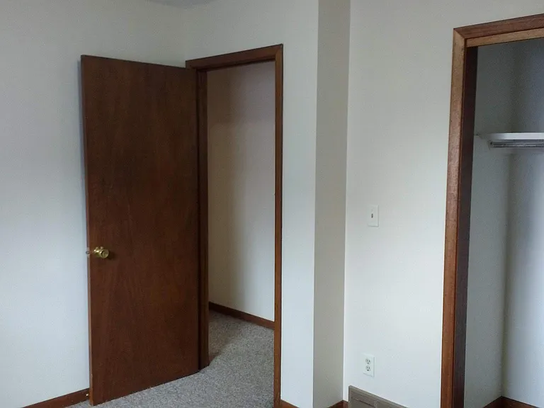 2122 J St — Photo 11