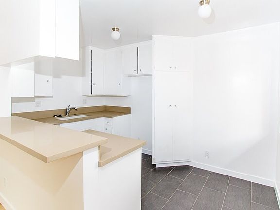 5th image of 4958 N Maywood Ave APT 5