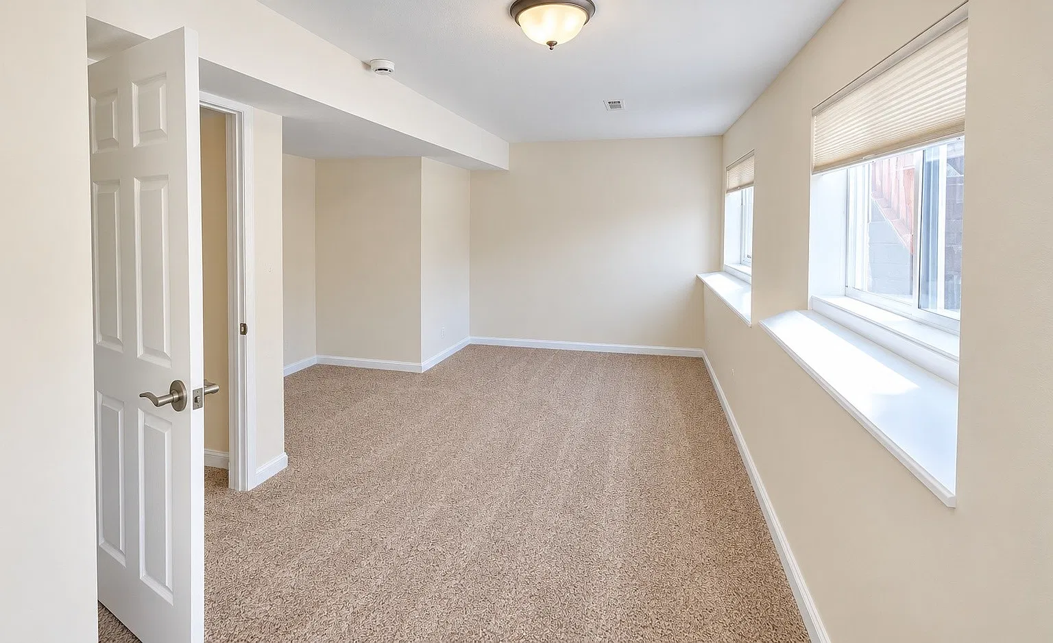 10 bed, 6.0 bath, 4632 sqft, $875 — Photo 1