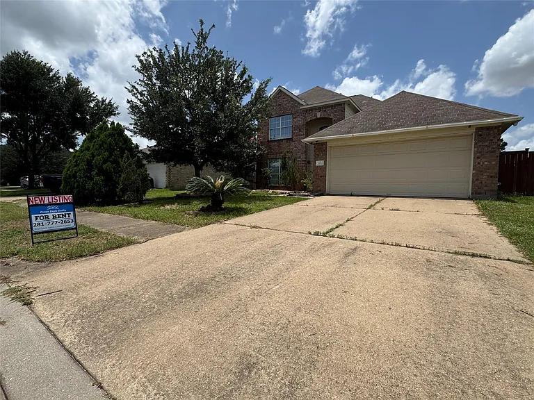 2515 Ember Canyon Ln — Photo 1