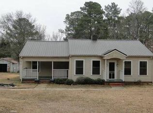 1072 Greenmor Dr SE, Bessemer, AL 35022