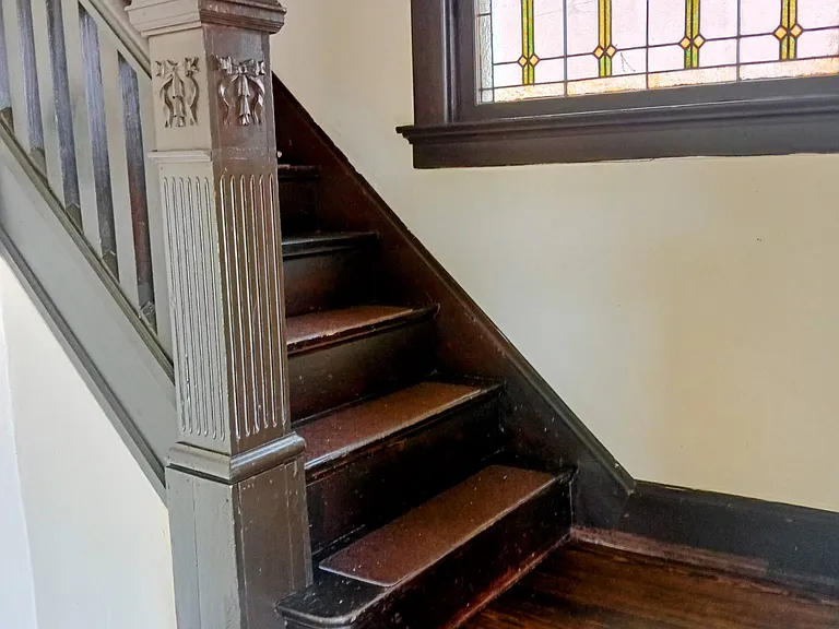Private entrance and stairway