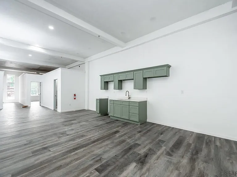215 Franklin St #202 — Photo 10