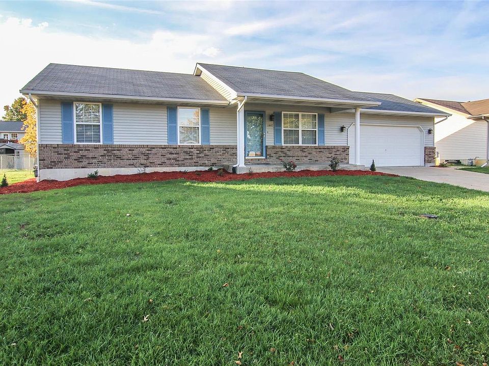 1st image of 1447 Bishop Dr