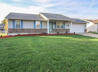 1447 Bishop Dr, Troy, MO 63379