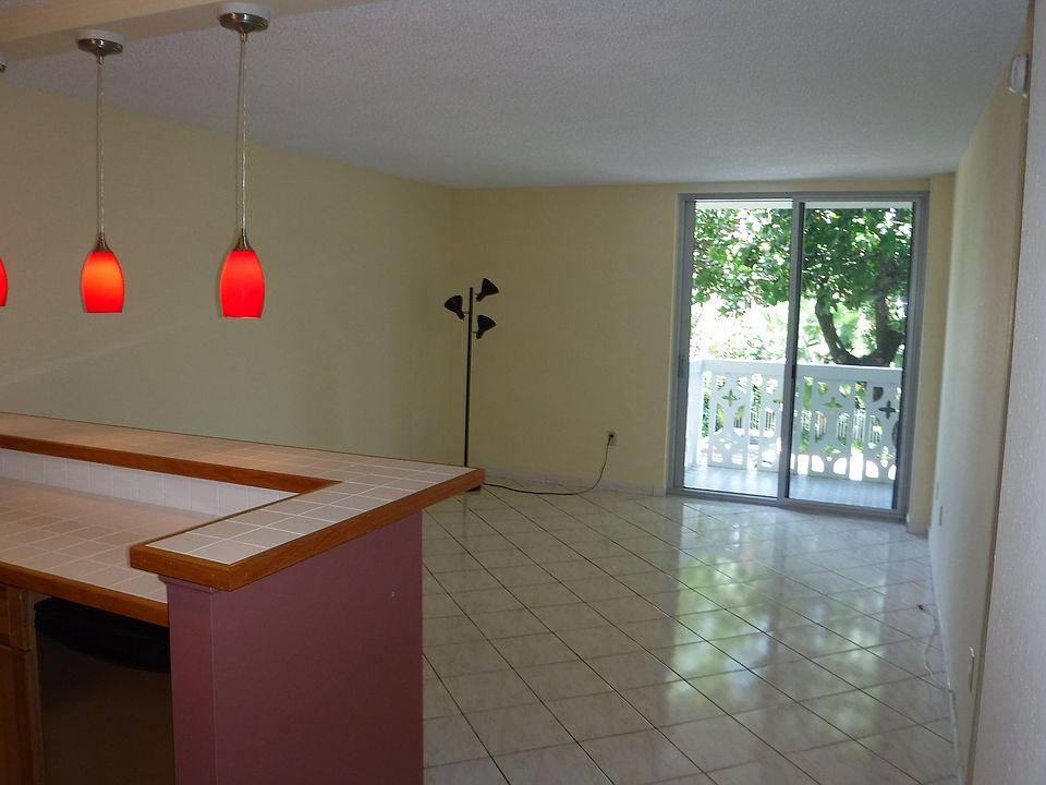1st image of 1020 Meridian Ave APT 208