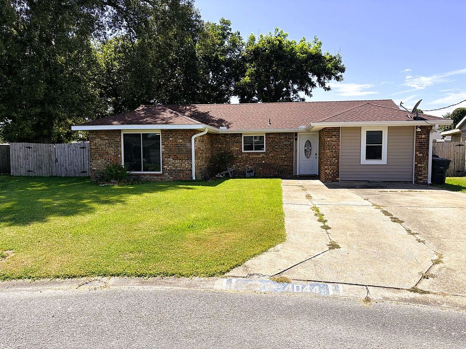 1st image of 4044 W Briarfield St