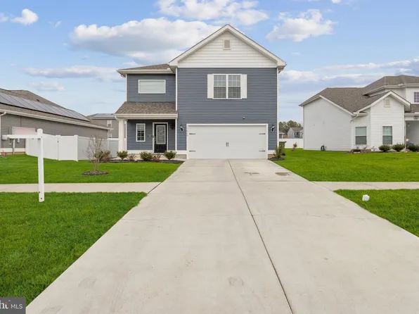 17063 Rollins Rd, Bowling Green, VA 22427