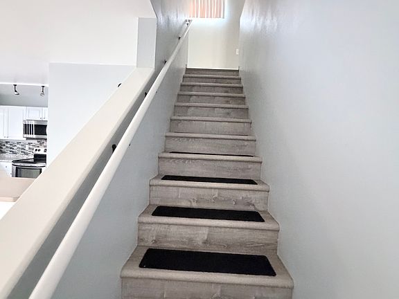 4th image of 91-1039 Hoomaka St #55
