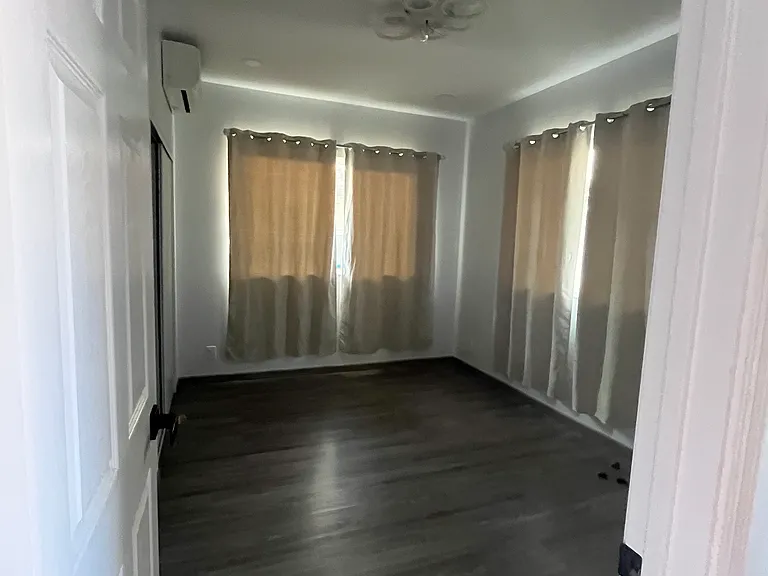 2336 Coyne St #2 — Photo 3
