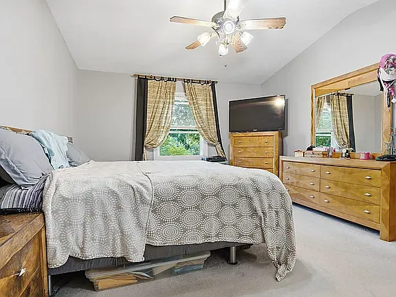 106 Wildflower Pl — Photo 10