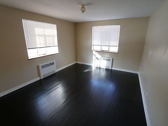 4th image of 3901 E 5th Ave