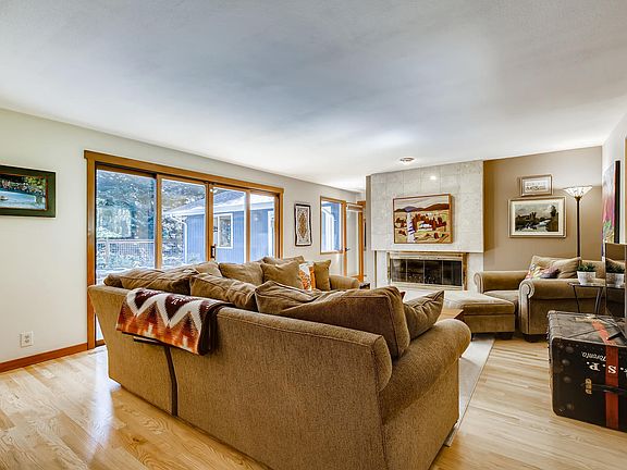 5th image of 30 Bridlewood Cir