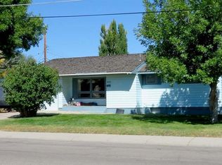 960 Clinchard St, Lander, WY 82520