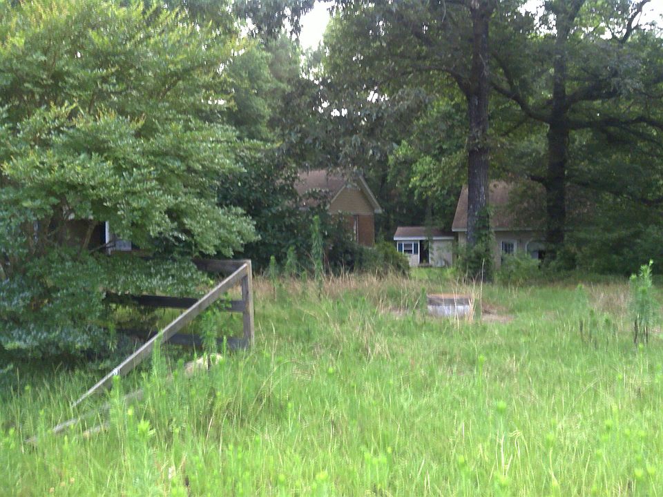 2nd image of 1701 Old Honeycutt Rd
