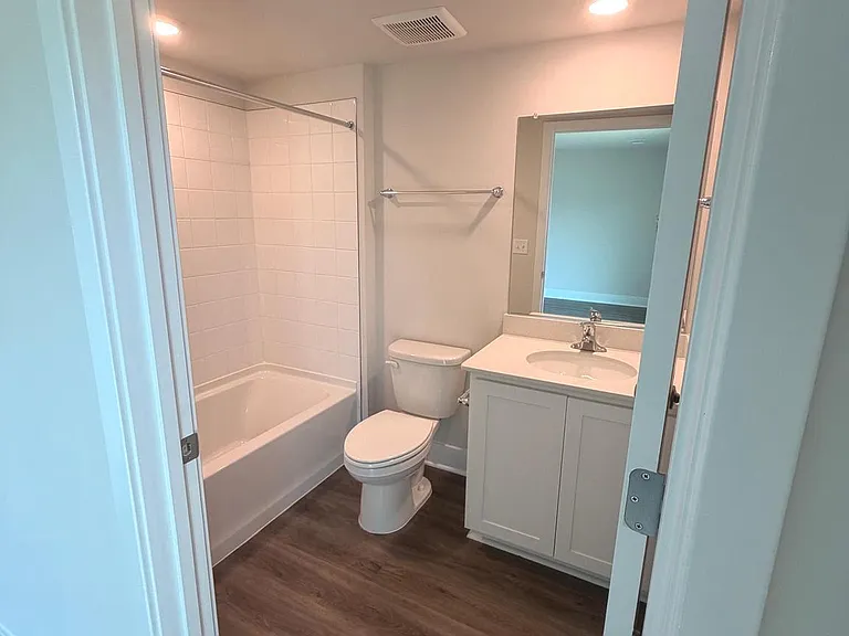 480 Sophie St — Photo 17
