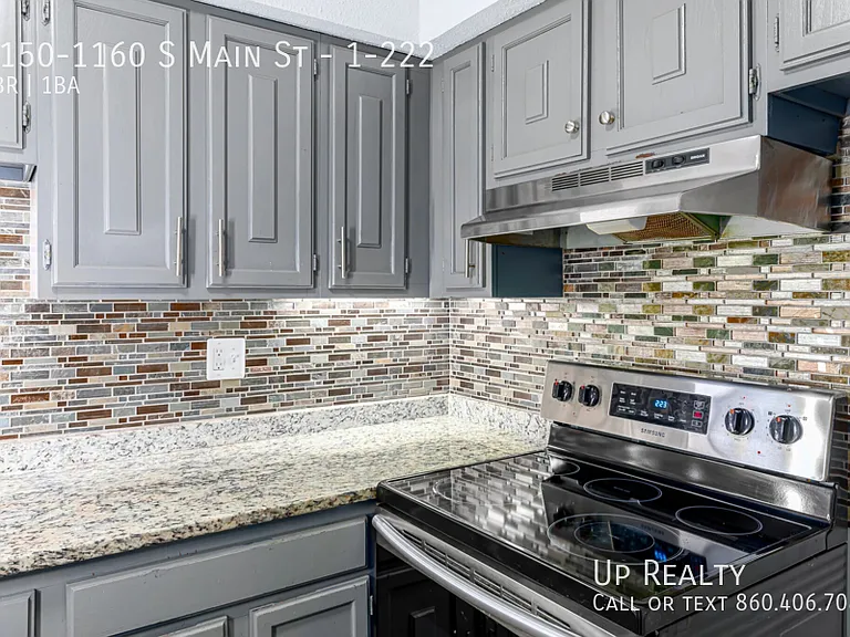 1150-1160 S Main St #1-222 — Photo 4