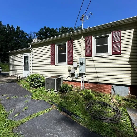 211 Woodland Dr — Photo 14