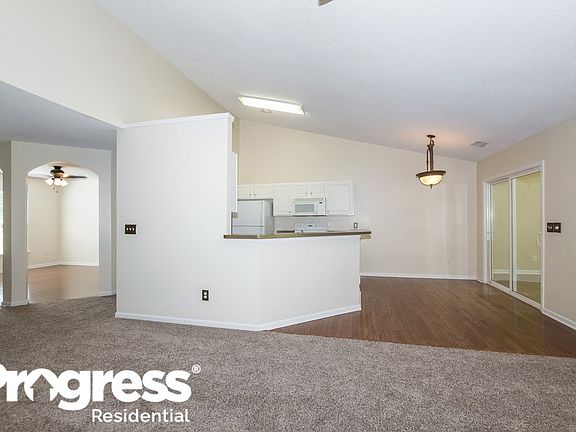 3rd image of 8609 Branscomb Dr