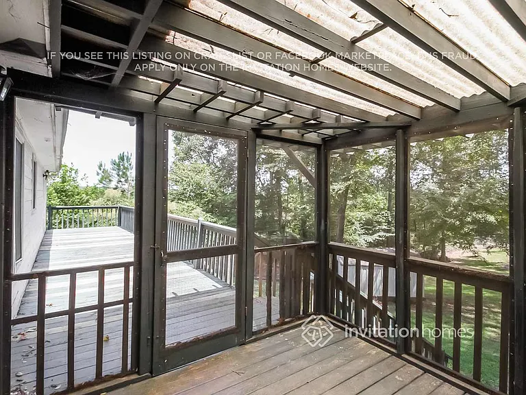 4402 Marci St — Photo 18